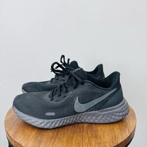 Nike Revolution 5 Black Running Shoes Men’s Size 7